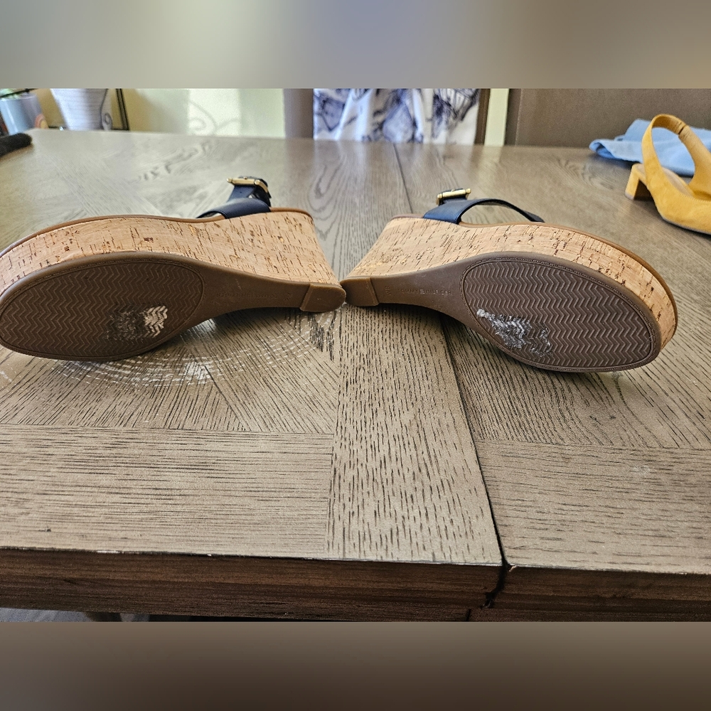 Tommy Hilfiger Wedges - Picture 3 of 4